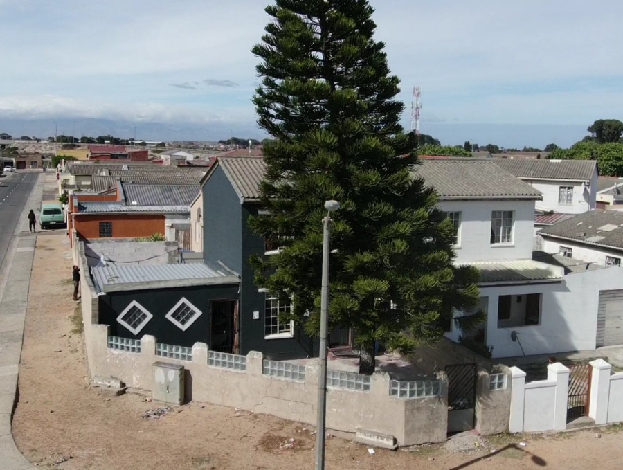 3 Bedroom Property for Sale in Woodlands Western Cape